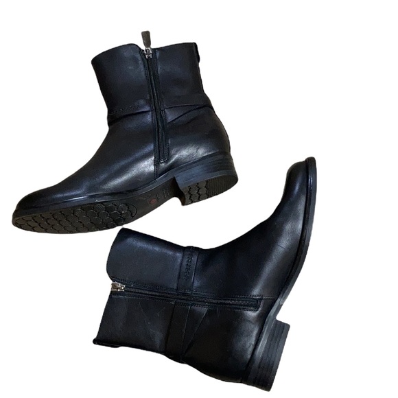 Blondo Zena Black Leather Waterproof Ankle Booties size 6M - Picture 10 of 14